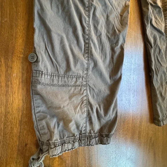 Calvin Klien Jeans, Cropped Cargo Pants Army Green SZ 16 - Picture 7 of 11